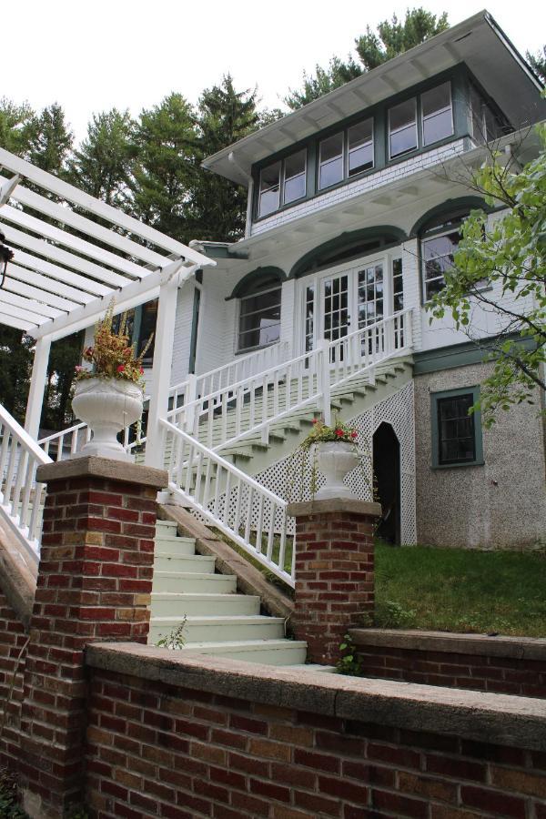 The Hillside B&B. Home W/ Breakfast Service! Wisconsin Dells Esterno foto