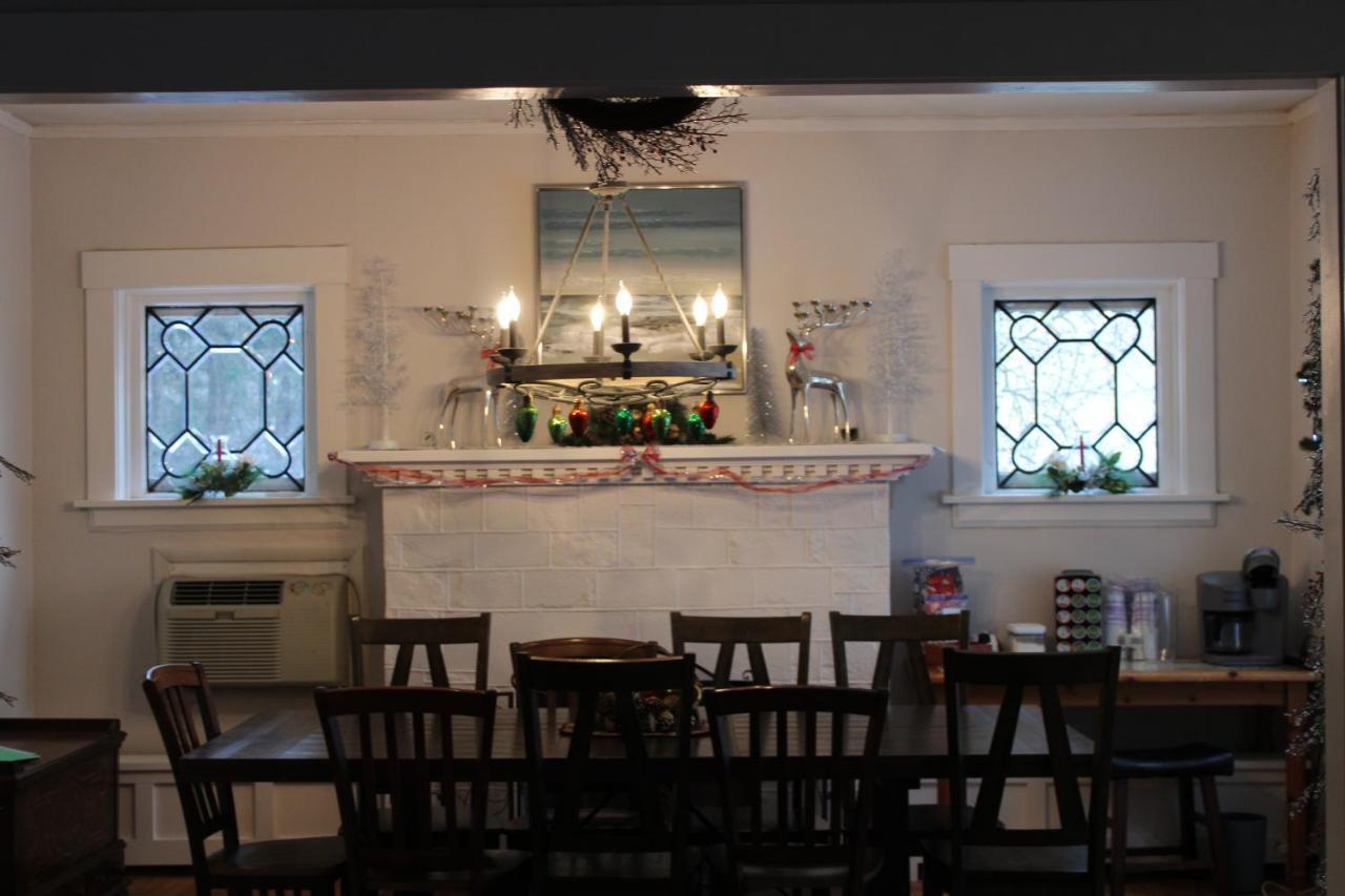 The Hillside B&B. Home W/ Breakfast Service! Wisconsin Dells Esterno foto